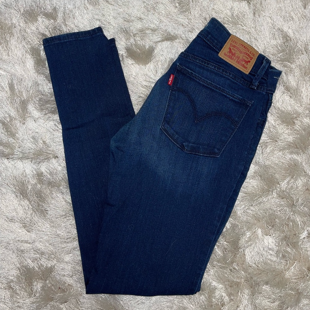 Levi’s Super Skinny Dark Blue Jeans Size 26